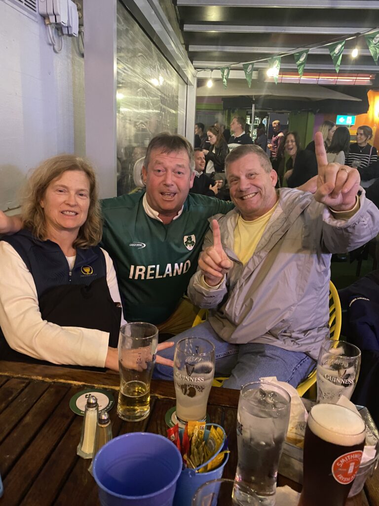 Enjoying a beer with friends 